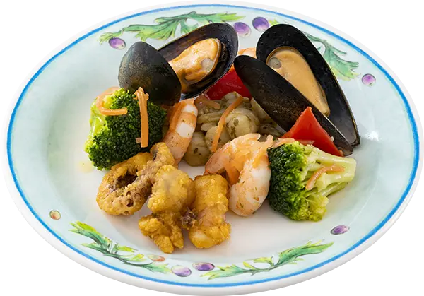 タコのフリットと シーフードサラダ