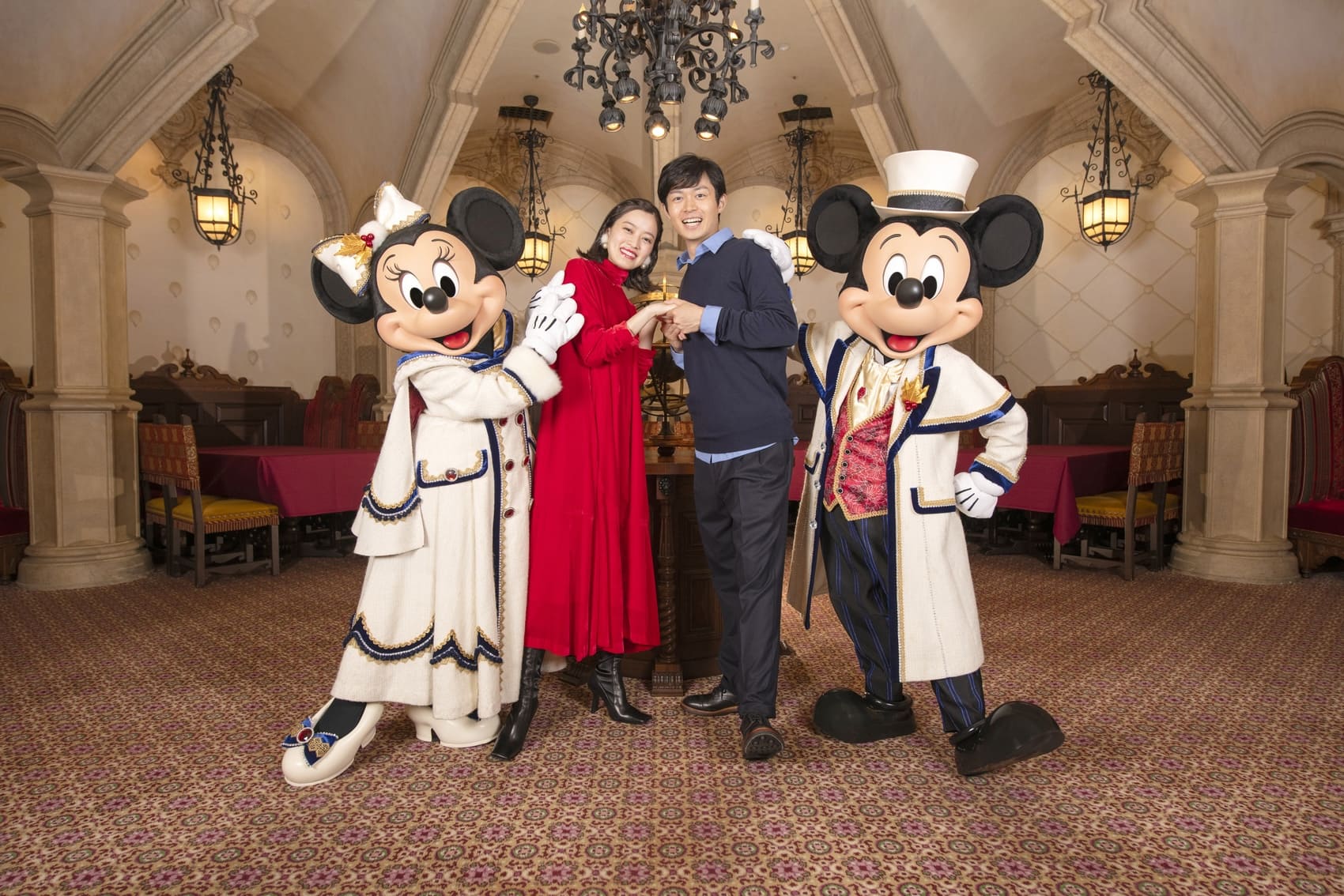 【ﾌｧﾝﾀｼﾞｰｽﾌﾟﾘﾝｸﾞｽ入場保証】【ｸﾘｽﾏｽ限定】ﾏｾﾞﾗﾝｽﾞでお食事とｷｬﾗｸﾀｰｸﾞﾘｰﾃｨﾝｸﾞを楽しむ 2DAYS